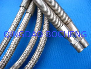 中国 銀製 PTFE のテフロン管、PTFE のテフロン管によって包まれるステンレス鋼ワイヤー サプライヤー